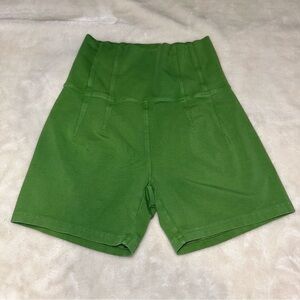 Aerie Offline Green High-Rise Biker Shortie 4" Inseam Size Small